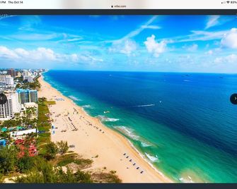 Ocean front, waterview, two bedroom in Ocean Manor, ft. Lauderdale - Fort Lauderdale - Playa