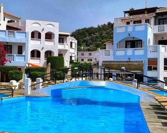 Anema By The Sea Guesthouse - Karlovasi