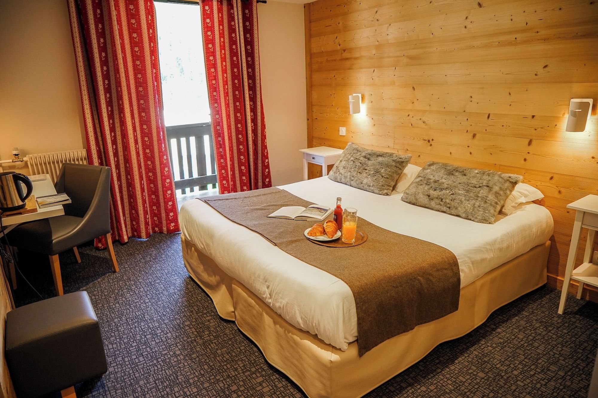 Hotel Le Faranchin - Villar-d'Arêne - Schlafzimmer
