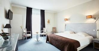 Hotel-Club & Spa Cosmos - Contrexéville - Bedroom
