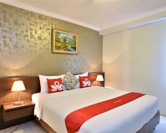 Great Western Hotel & Resort Serpong - Tangerang - Tangerang City - Bedroom