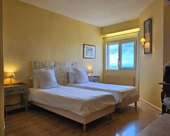 La Terre d'Or, large cozy cottage with garden and pool on the vineyards - Beaune - Sypialnia
