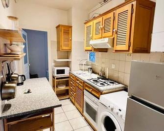 Descent Unit in Fontainebleau - Fontainebleau - Kuchyň