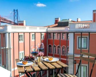 Lx Design Apartment near Congress Center - Lisbon - Balcony