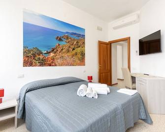 Hotel dei Tacchi - Osini - Bedroom