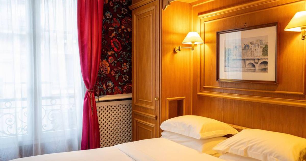Hotel De Fleurie £83. Paris Hotel Deals & Reviews KAYAK