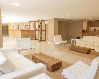 Angra Beach Hotel - אנגרה דוס רייס - סלון