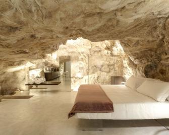 Locanda Don Serafino Historical Boutique Hotel - Ragusa - Bedroom