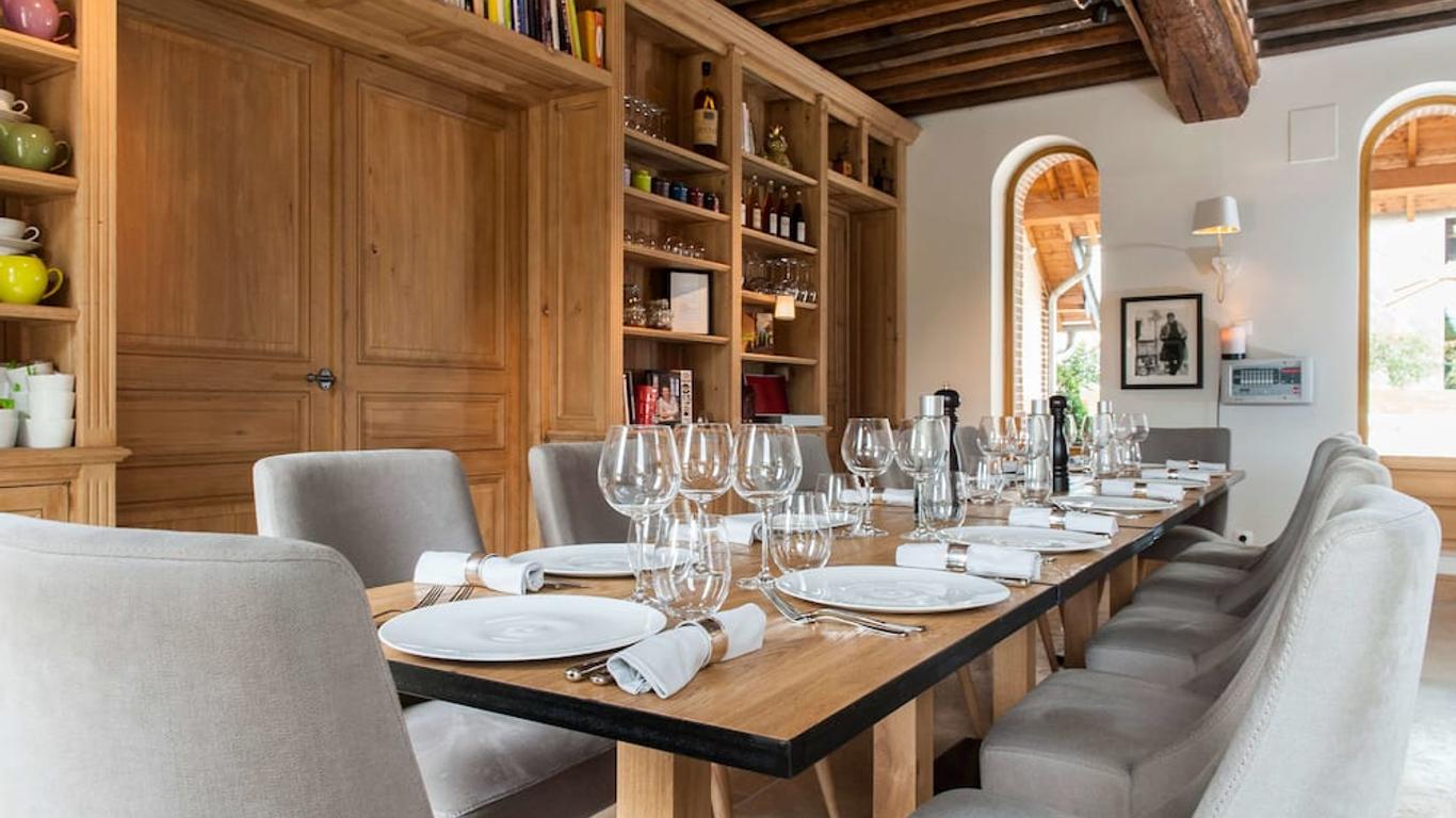 Manoir de Surville