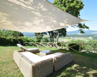 Stunning Home In Poppi - Poppi - Patio