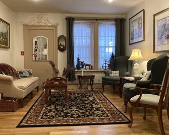 Oak Valley Inn and Suites - Geneseo - Obývací pokoj