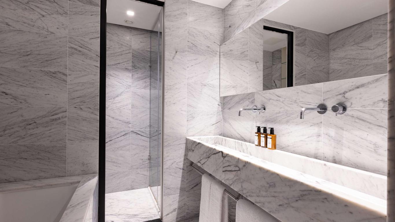 La Suite West - Hyde Park