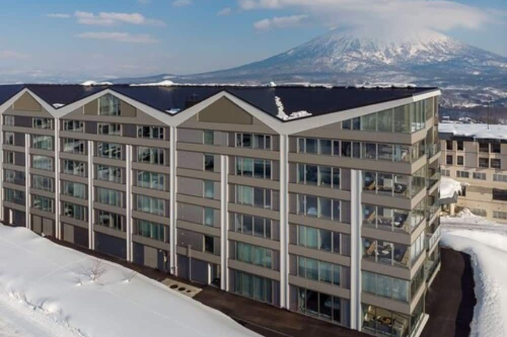 ذا مايبلز نيسيكو