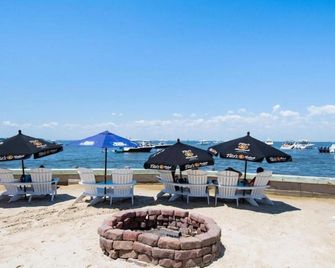 Lowes Wharf Marina Inn - Sherwood - Beach