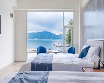 Shui Yang Lakeview House with Elevator - Nantou City