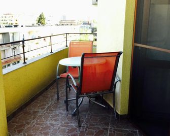 Complex Sands Holiday Apartments - Słoneczny Brzeg - Balkon