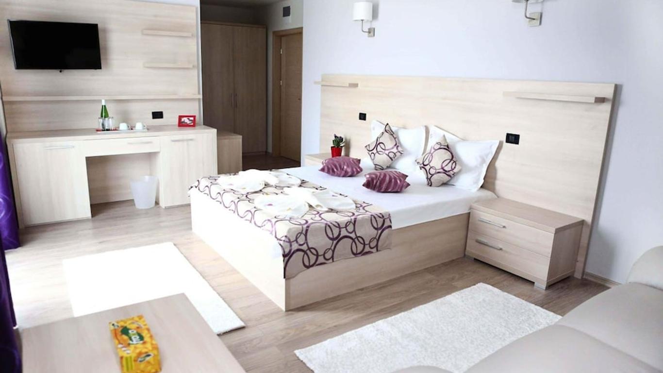 فيلا كاريزما