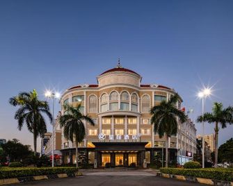 Starway Hotel (Dongxing Port) - Fangchenggang - Edificio