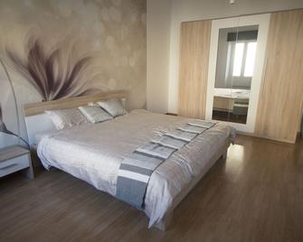 A delightful new apartment close to Trieste center - Trieste - Bedroom
