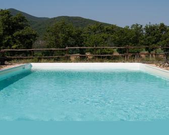 Agriturismo Fattoria Di Statiano - Pomarance - Piscina
