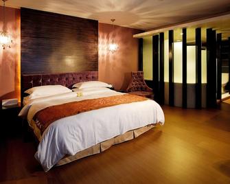 The Riverside Hotel & Motel - Kaohsiung City - Bedroom