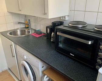 Studio Apartment - Great Location & Parking - Stockholm - Kitchen