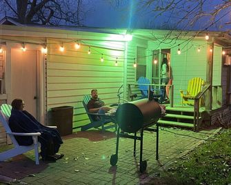 Beach To Bay, The Perfect Stay! - Port O'Connor - Patio