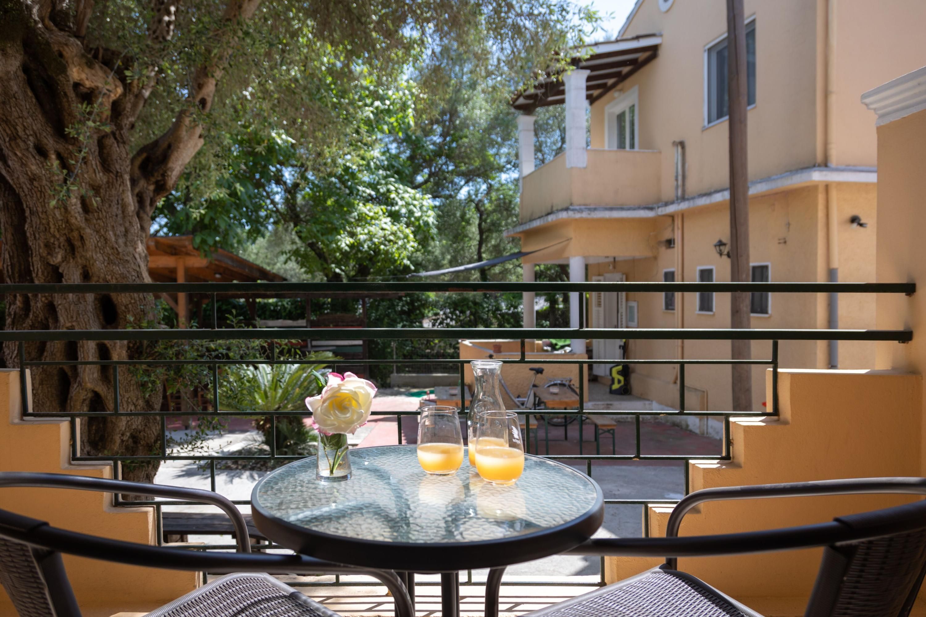 Wilde Rose Hotel - Дассія - Балкон