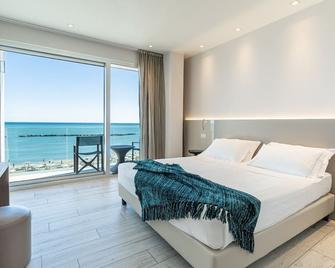 Hotel Savini - Bellaria-Igea Marina - Camera da letto
