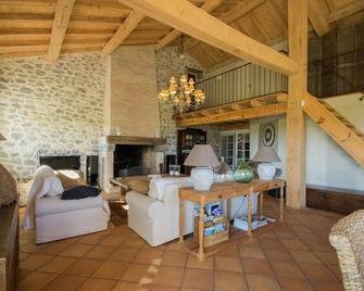 Charming mansion with swimming pool - Fargues-sur-Ourbise - Sala de estar
