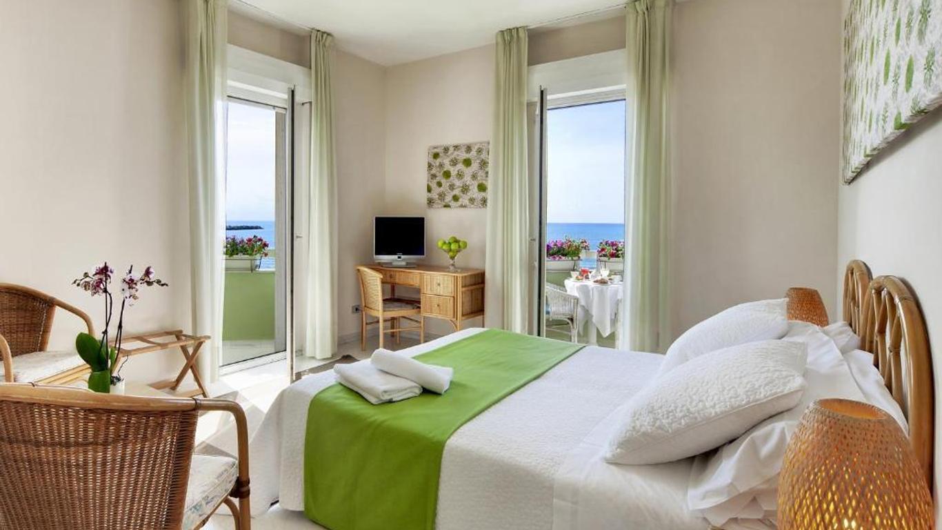 Hotel Mida