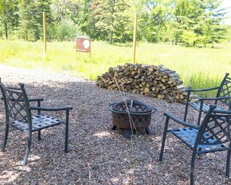 Moonbase Tiny Home - Titan - Merrill - Patio