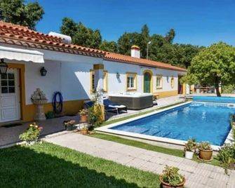 Farmhouse Sleeps 8 With Pool & Horses - Alcobaca - Piscine
