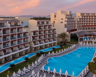 Akra Sorgun Tui Blue Sensatori - Side
