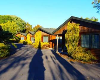 Cottage Park Travel Lodge & Conference Centre - Otaki - Edificio