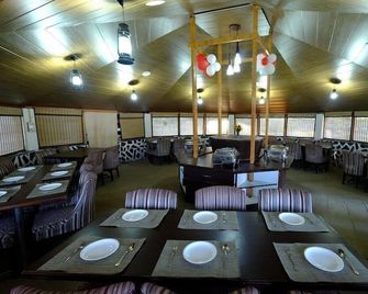 Agyaat Vaas - Nārkanda - Restaurant