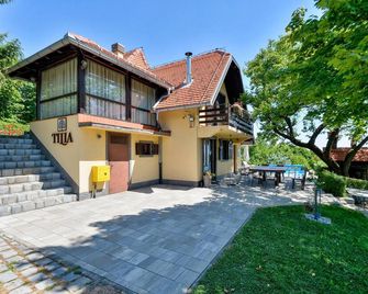 Nice Home In Bedenica With Sauna - Marija Bistrica - Building