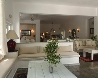 Hotel Manos - Parikia