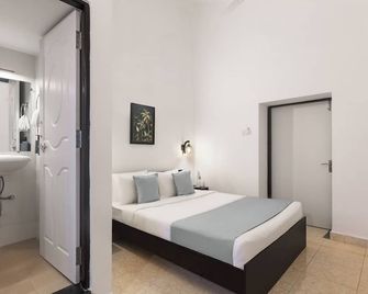 8fold by Larisa, Siolim - Siolim