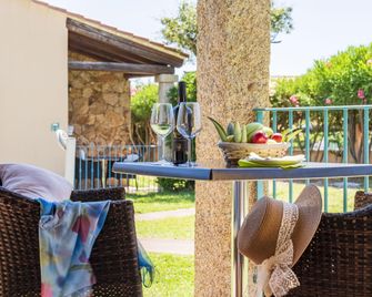 Li Suari Club Village - San Teodoro - Patio