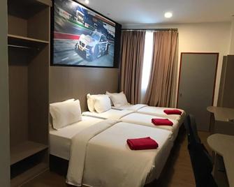 Hype Motorsport Hotel Nilai - Kampung Baharu Nilai