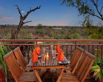 The Fern Gir Forest Resort, Sasan Gir - A Fern Crown Collection Resort - Sasan Gir - Balcon