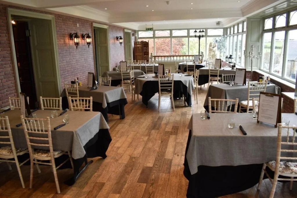 Sun Hotel Warkworth - מורפת' - מסעדה