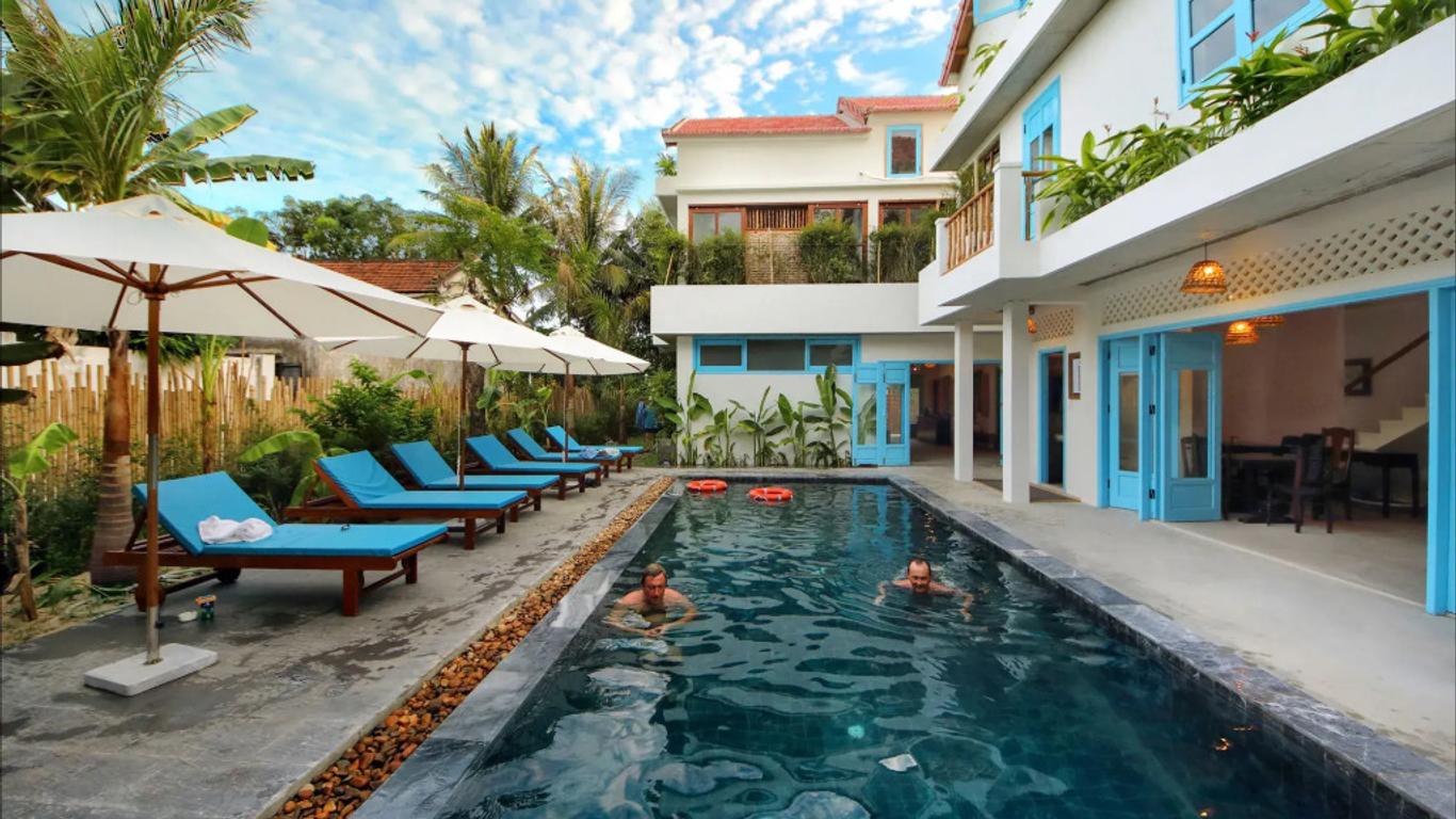 Life Beach Villa