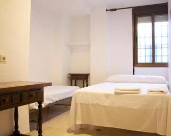 Hostal Bocanegra - Granada - Bedroom