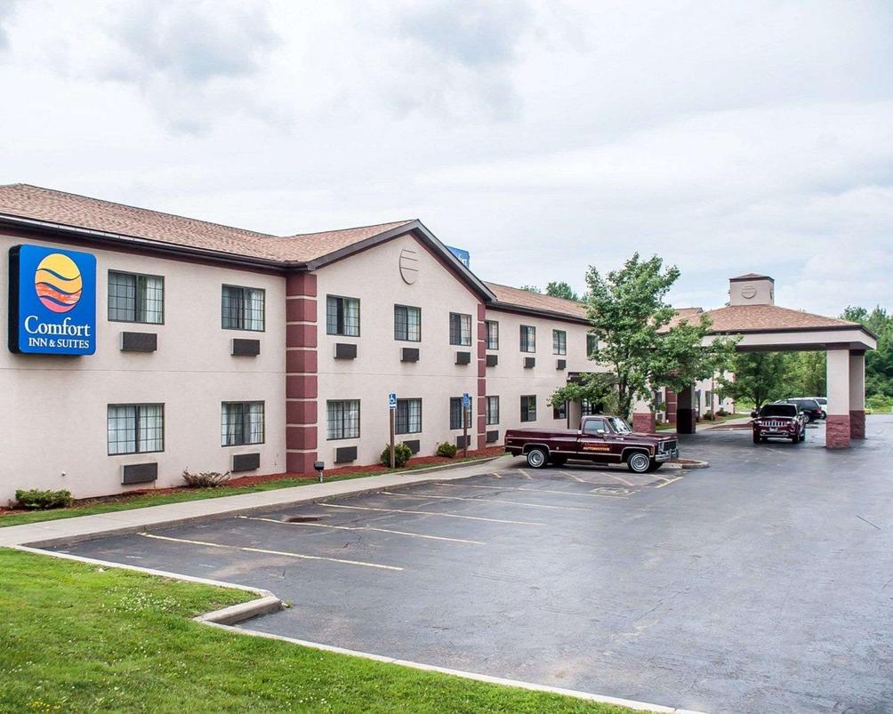 Comfort Inn And Suites Hamburg 81 1 0 8 Hamburg Hotel Deals Reviews Kayak