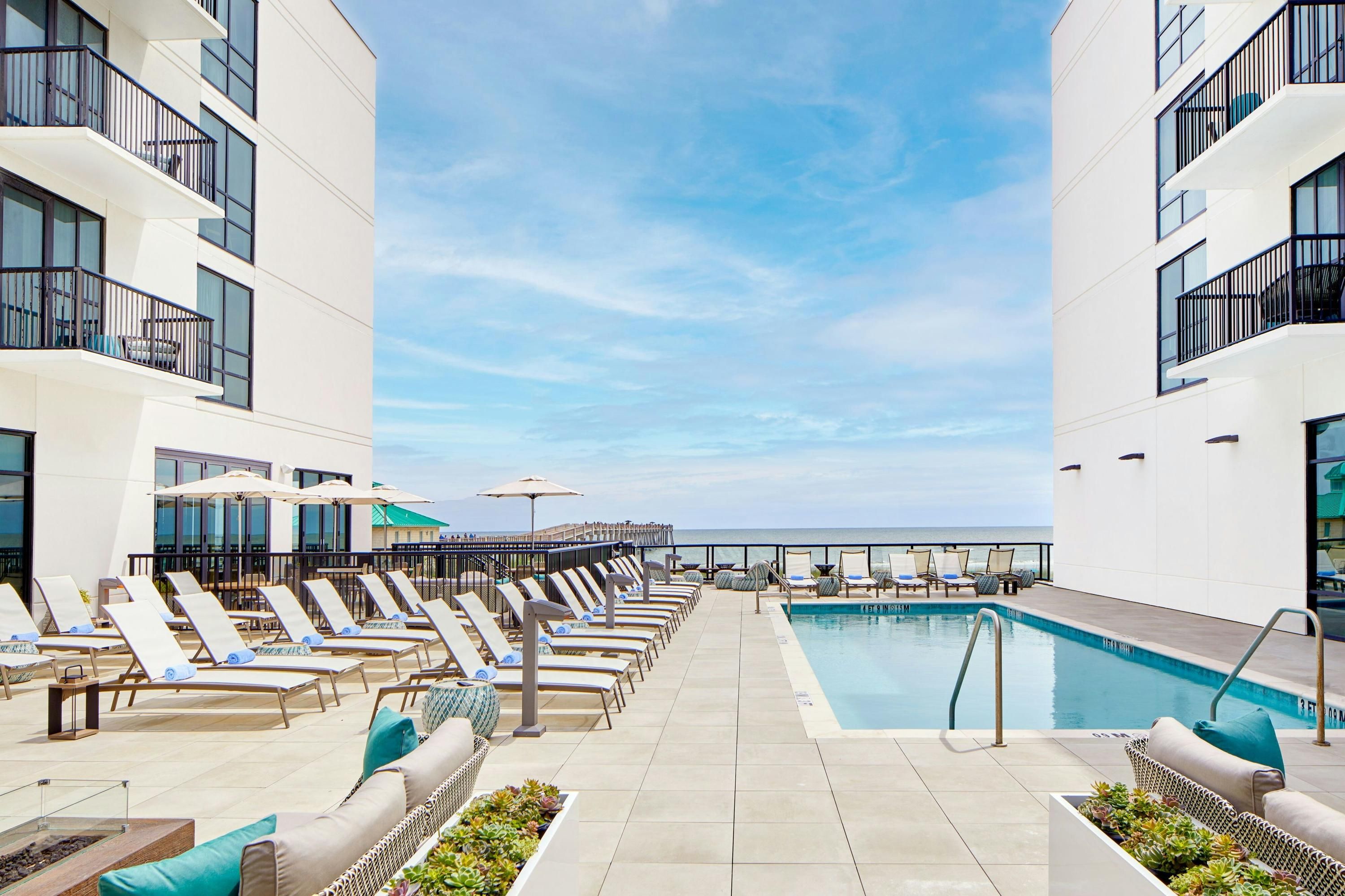 SpringHill Suites by Marriott Jacksonville Beach Oceanfront - Jacksonville Beach - Pool