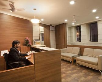 Hotel Rahat - Mumbai - Front desk