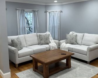 Charming quiet - Manchester - Living room