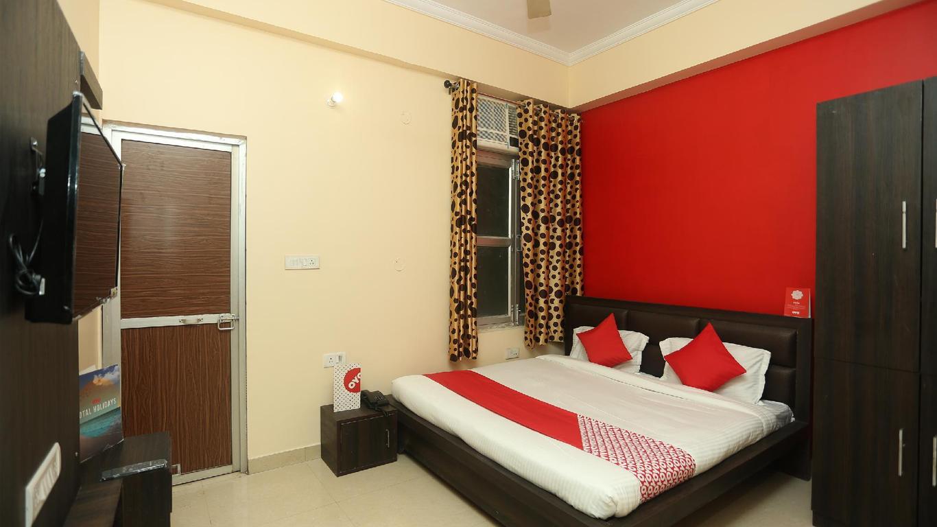 OYO Flagship 17204 Vrindawan Galaxy